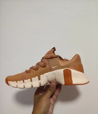 T38 Nike Free Metcon 5