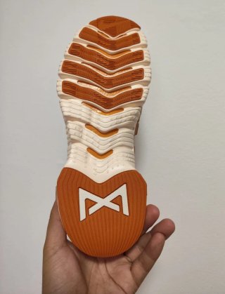 T39 Nike Free Metcon 5 Beige/Marrón
