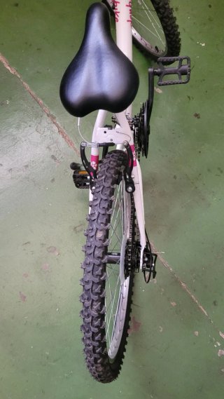 Bicicleta Denbike 24 Blanca y Rosa
