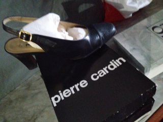 Zapatos de tacón Pierre Cardin negros talla 37