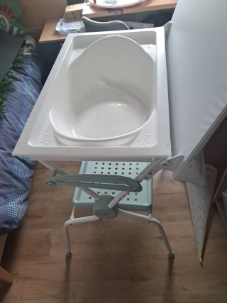 Cambiador bebé con bañera