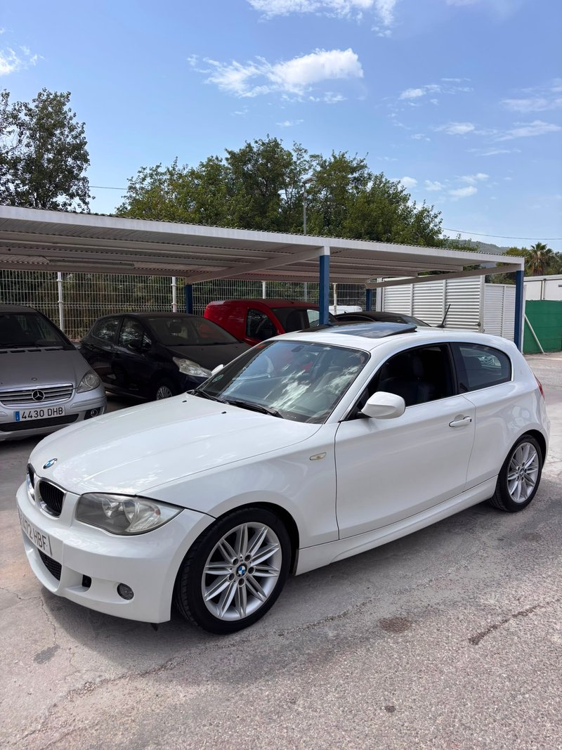BMW Serie 1 116 d 3p 2011