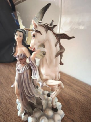Figura Hada con Unicornio
