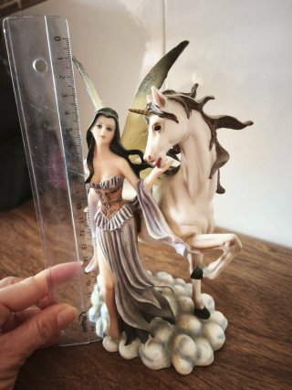 Figura Hada con Unicornio