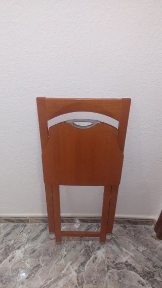 4 Sillas plegables madera