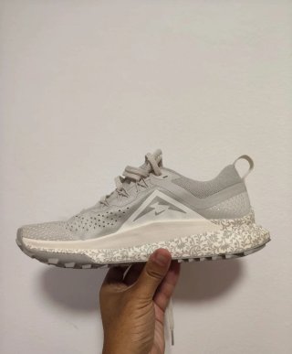 T40 Nike React Pegasus Trail 4 Gris/Blanco