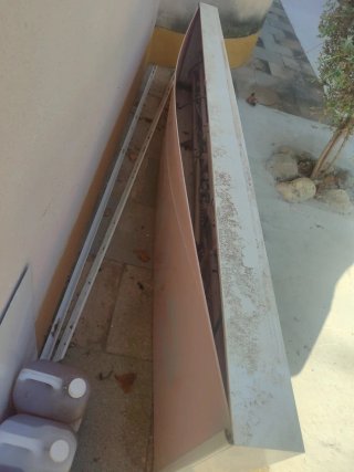 Rótulo luminoso para fachada – 2,50 m – 350 €