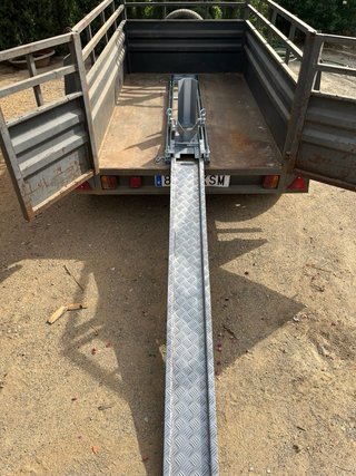 Portamotos para garaje de autocaravana