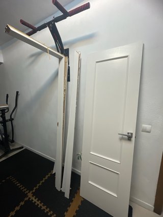 Puerta blanca interior alta 203 ancha 62,3
