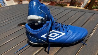 Botas de fútbol Umbro Tocco V Club azules (41)