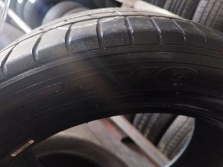 Neumáticos Toyo 225/55 R19 99V ocasión