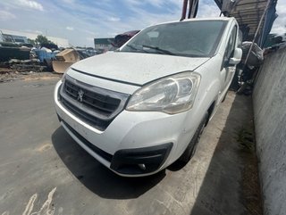 Paragolpes trasero peugeot 7410ge partner 2908693