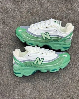 New Balance 1000 Verde/Blanco Talla 41-45