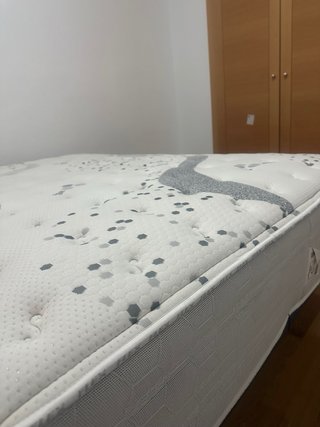 Colchón 135cm INCLUYE SOMIER