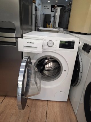 Frigorifero Whirlpool e Lavatrice Siemens