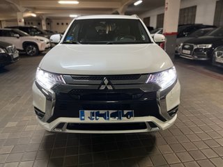 Mitsubishi Outlande 2.4 PHEV Kaiteki Auto 4WD