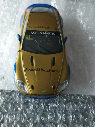 Coche Scalextric SCX Aston Martin