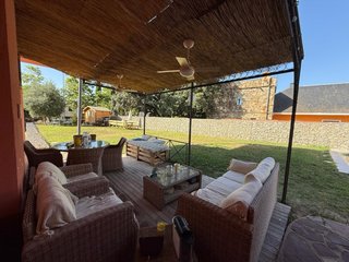 Alquiler Piscina + Jardín La Casa No se alquila!!