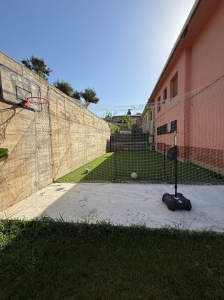 Alquiler Piscina + Jardín La Casa No se alquila!!