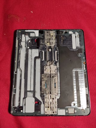 Samsung Galaxy Z Fold 4 Desmontado