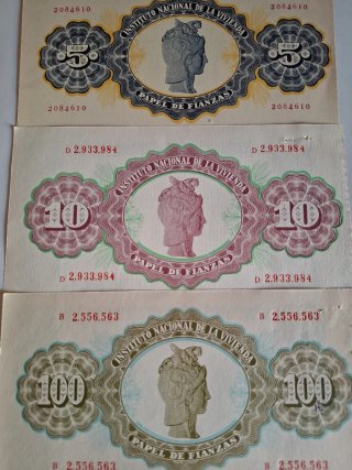 Papel de Fianzas, serie antigua.