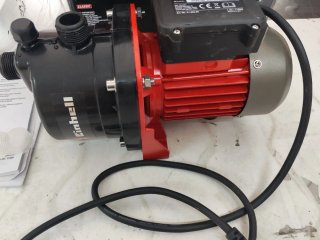 Bomba de jardín Einhell GC-GP 6538