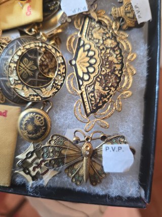 Lote Antigüedades Damasquinado Toledo