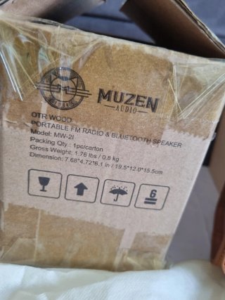 Radio MUZEN OTR Wood Bluetooth FM Portatile