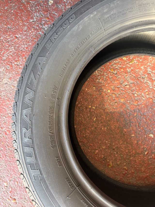 1 Neumático 195/65R15 BRIDGESTONE Turanza ER300