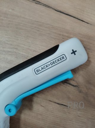 Tijeras 3,6v, Gatillo extralargo - BLACK+DECKER