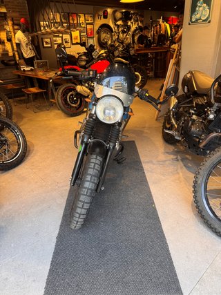 Royal Enfield Continental GT 650 Azul 2019