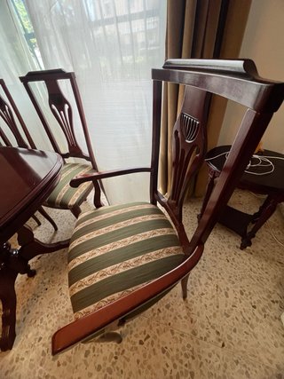 GRATIS ! Mesa de comedor con 6 sillas