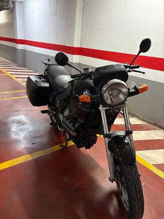 BMW K75 Touring con maletas