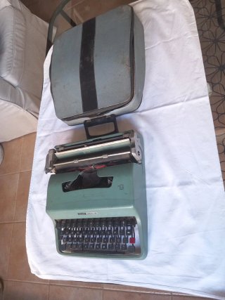 Olivetti Lettera 32 Máquina de Escribir