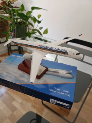 Maqueta Avión Singapore Airlines Airbus A350-900