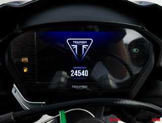 TRIUMPH STREET TRIPLE 765 RS