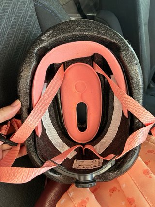 Casco infantil rosa Btwin