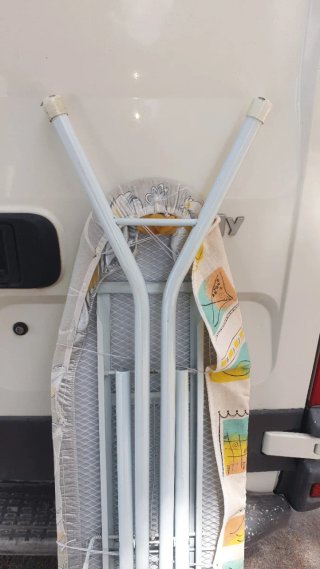 Tabla de planchar con funda estampada