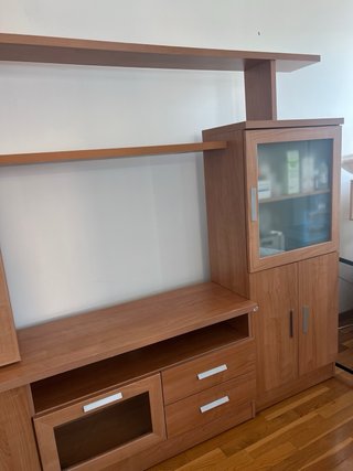 Mueble de salón actual y mesa a juego