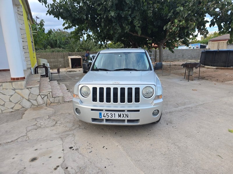 Jeep Patriot 2010 - foto 1