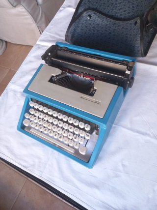 Olivetti Lettera 31 Máquina de Escribir Azul