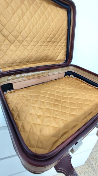 Maleta vintage de cuero