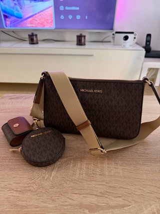 Bolso Michael Kors 3 en 1 Marrón