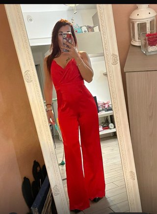 Tuta elegante donna rossa