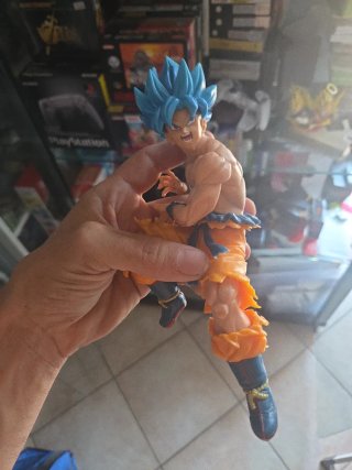 Goku Super Saiyan Blue Figure Dragon Ball