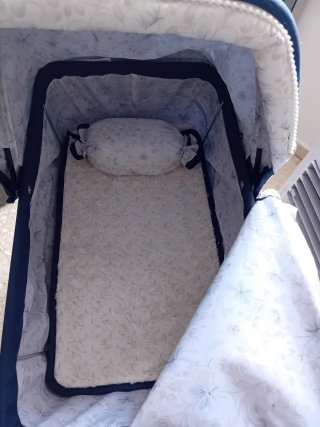 Carrito de muñecas vintage azul