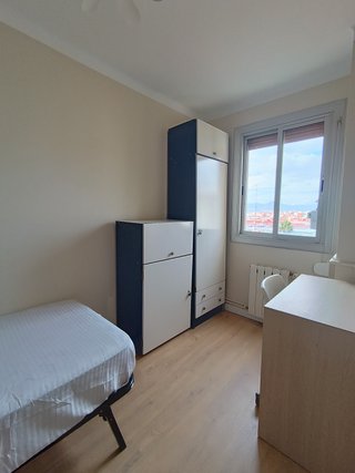Alquiler habitación individual JULIO Y AGOSTO