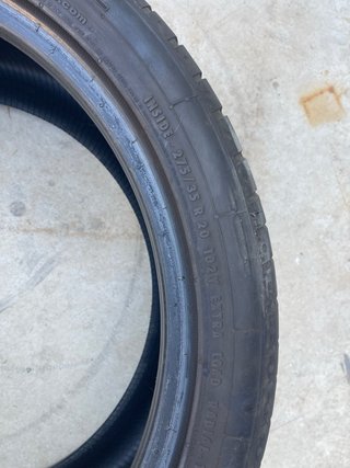 Neumático 275/35 R20