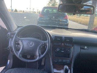 Mercedes-Benz Clase C  220