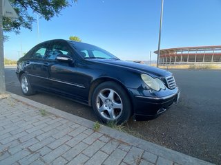 Mercedes-Benz Clase C  220